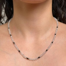 Necklace on Topaz Cave and Spinello