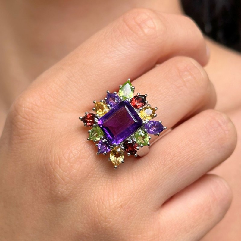 Anello di Ametista e Contorno di Multipietre