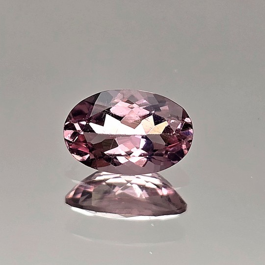 Pietra di Tormalina Rosa Ovale 1,37 Ct.