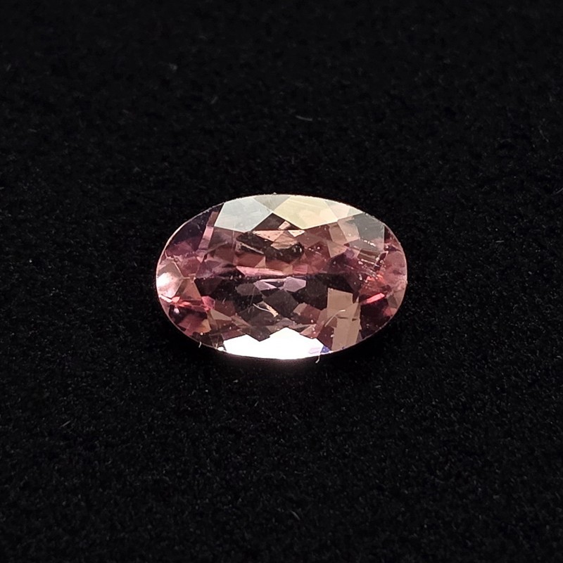 Pietra di Tormalina Rosa Ovale 1,37 Ct.