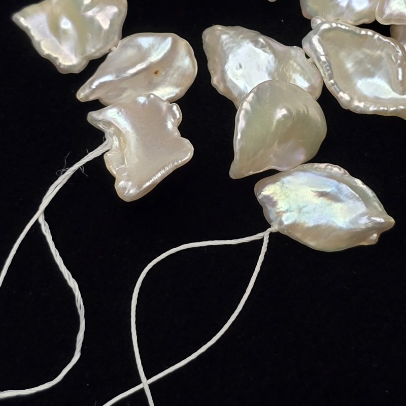 Filo di Perle Keshi bianche Silver ø 8/10 mm