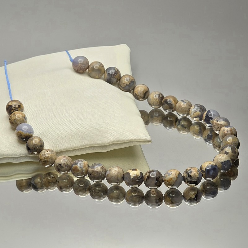 Filo di Calcedonio Azzurro con Matrice