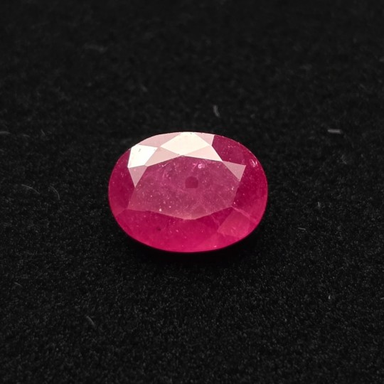 Pietra di Rubino Ovale 1,68 Ct.