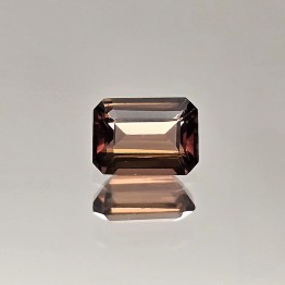 Pietra di Tormalina Rossa Ottagonale 1,21 Ct.