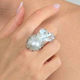 Anello Rami e Foglie con Perla Barocca Bianca