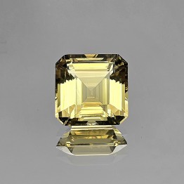 Pietra di Scapolite Gialla Ottagonale 14,88 Ct.