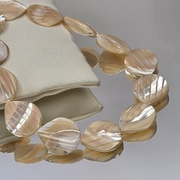 Thread of Mother of Pearl Beige in Conchiglia