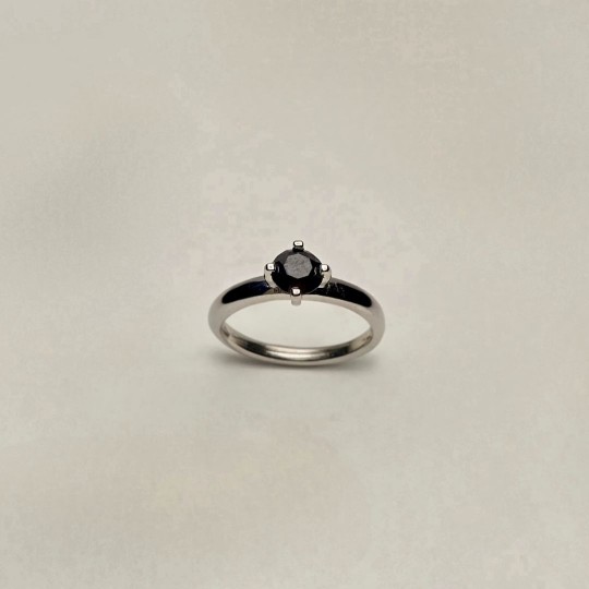 Anello Solitario con Diamante Nero RBC