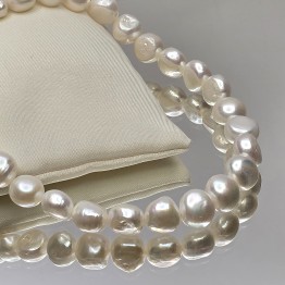 Strand of Pearl Baroque white Ø 10 / 11.5 mm