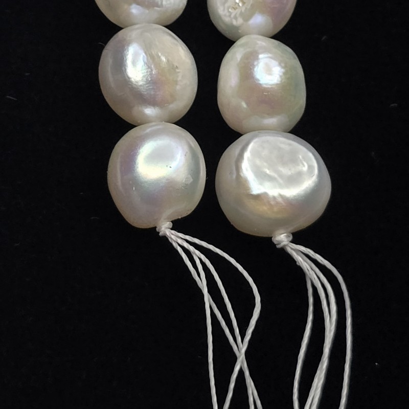 Strand of Pearl Baroque white Ø 10 / 11.5 mm