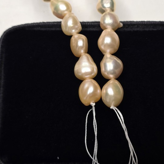 Filo di Perle Rosa Aranciate Barocche Allungate ø 8/9 mm