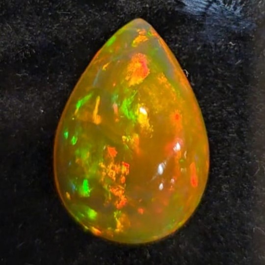 Pietra di Opale Etiope a Goccia 7,94 Ct.
