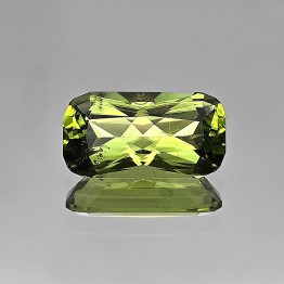 Pietra di Peridoto Cuscino Rettangolare 8,19 Ct.