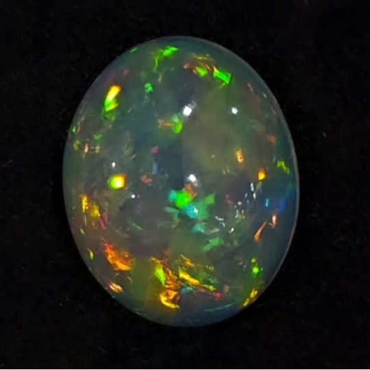 Gemstone of Opal Ethiopian oval cabochon 6.35 ct.