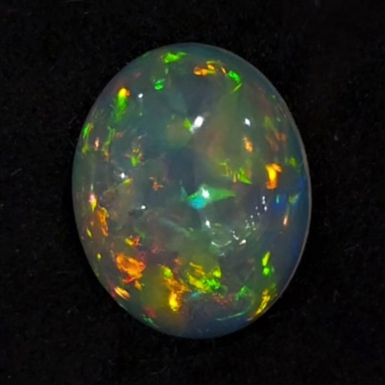 Pietra di Opale Etiope Cabochon Ovale 6,35 Ct.