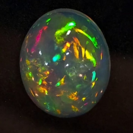 Pietra di Opale Etiope Cabochon Ovale 6,35 Ct.