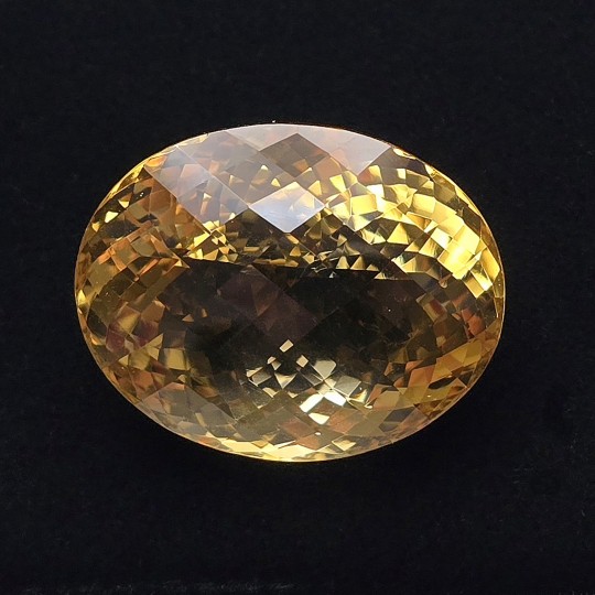 Pietra di Quarzo Citrino Ovale Chess Cut 93,46 Ct.