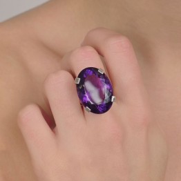Anello in Bronzo con Ametista Ovale 33,50 Ct.