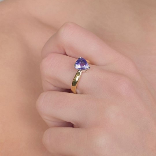 Anello con Tanzanite Trilliant 2,01 Ct.