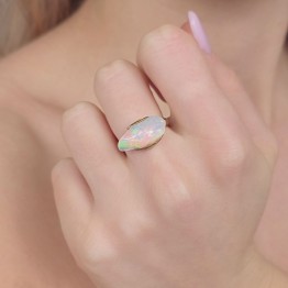 Anello in Bronzo con Opale Etiope a Sasso 4,87 Ct.