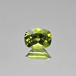 Pietra di Peridoto Rettangolare 2,19 Ct.