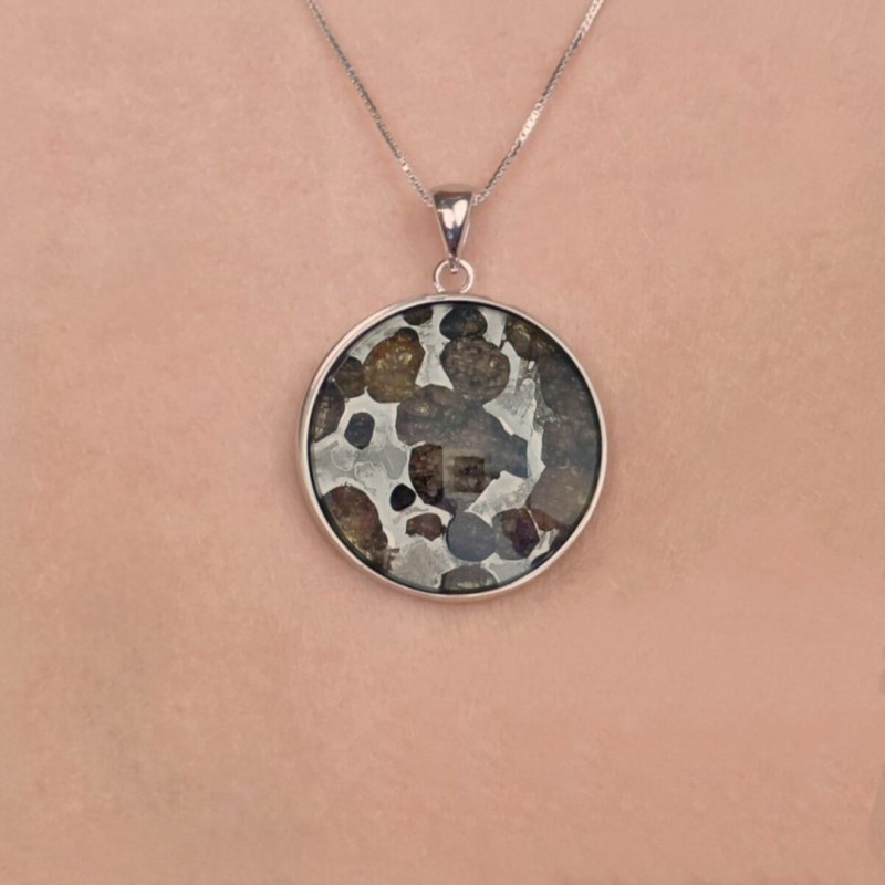 Pendente Rotondo di Pallasite con Catenina