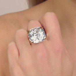 Anello con Topazio Rettangolare 43,21 Ct.