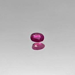 Pietra di Rubino Ovale 0,85 Ct.