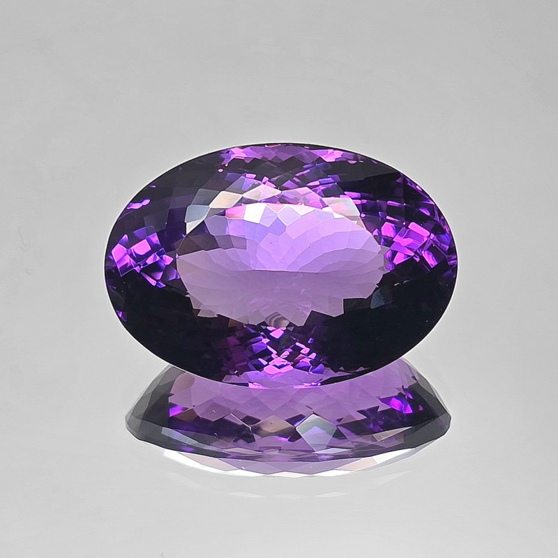 Pietra di Ametista Ovale 52,59 Ct.