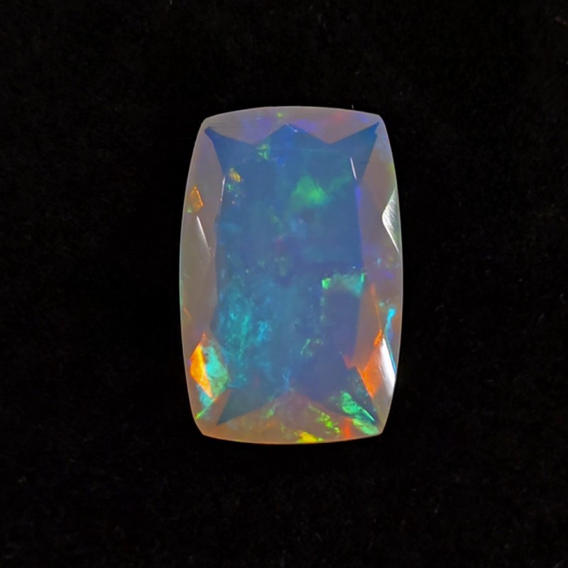 Pietra di Opale Etiope Cuscino Rettangolare 5,94 Ct.