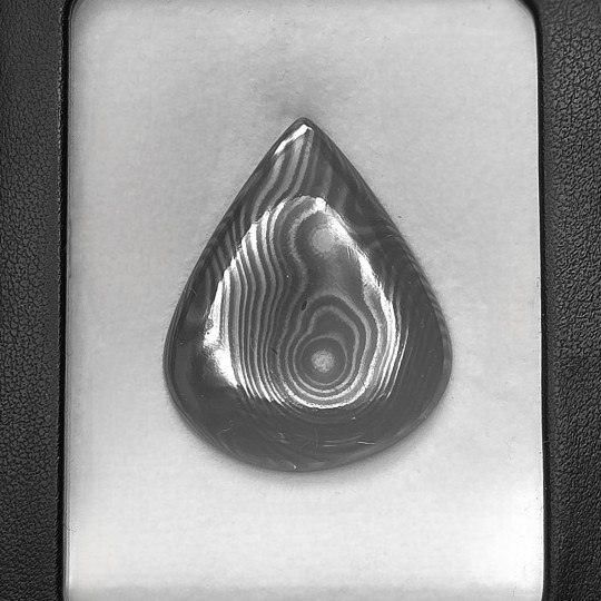 Pietra di Psilomelano a Goccia 45,81 Ct.