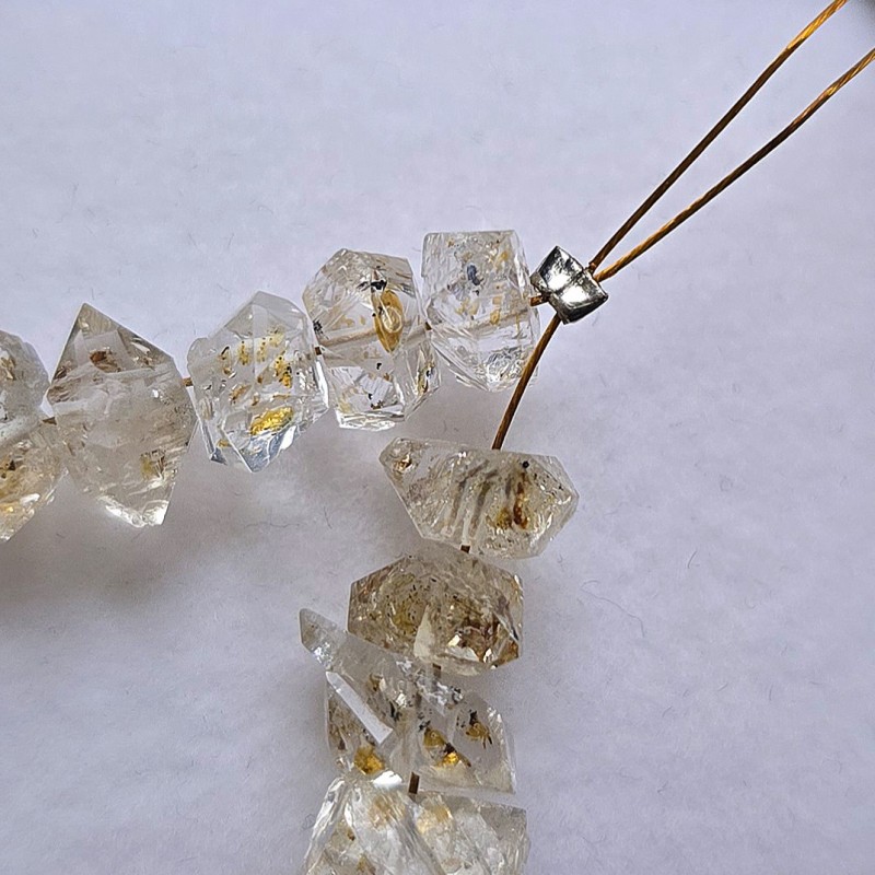 Filo di Quarzo Ialino Biterminato con Petrolio ø 15/18 mm