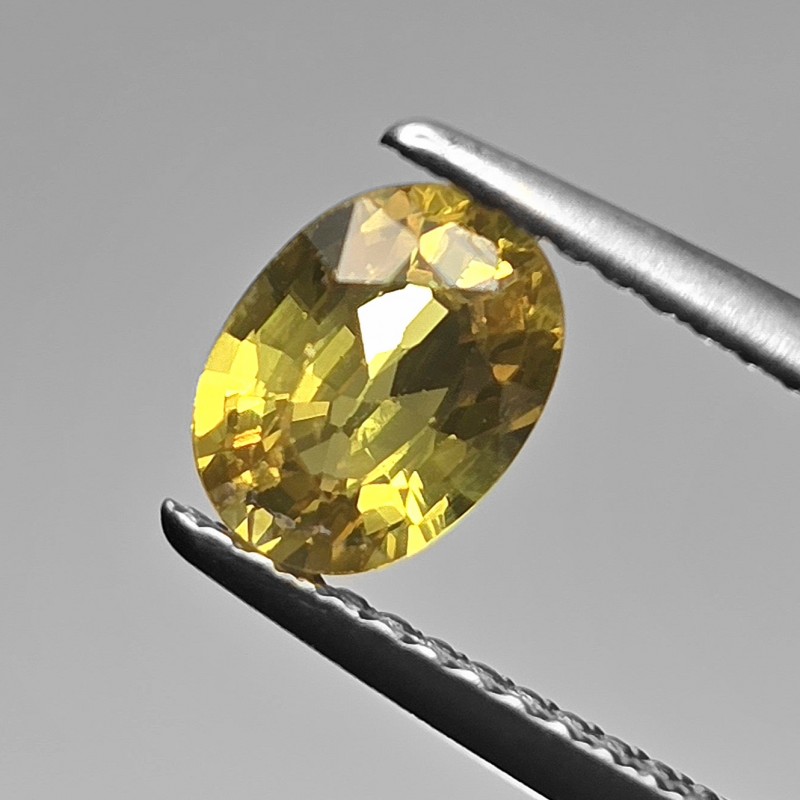 Pietra di Zaffiro Giallo Ovale 1,14 Ct.