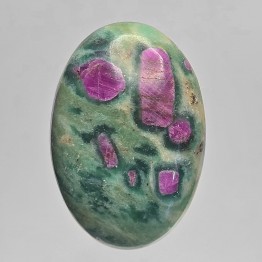 Pietra di Rubino in Fuchsite Cabochon Ovale 65,29 Ct.
