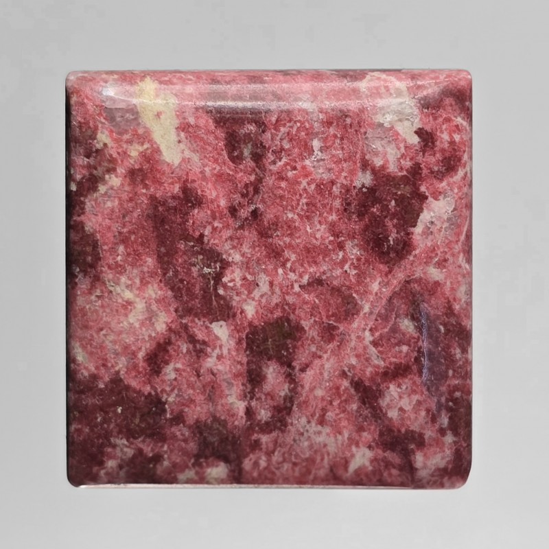 Pietra di Thulite Cabochon Rettangolare 63,67 Ct.
