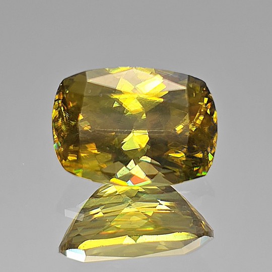 Pietra di Sfene Verde/Giallo Cuscino Rettangolare 1,85 Ct.