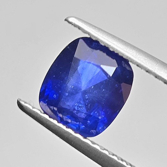 Pietra di Zaffiro Blu Cuscino Rettangolare 1,92 Ct.