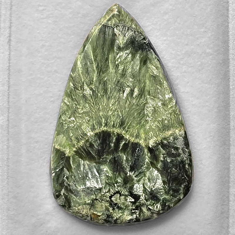 Pietra di Serafinite Cabochon a Goccia 72,88 Ct.