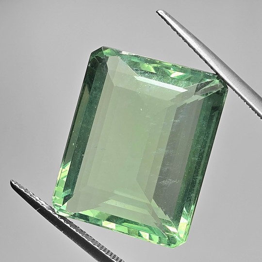 Pietra di Fluorite Verde Ottagonale 32,66 Ct.