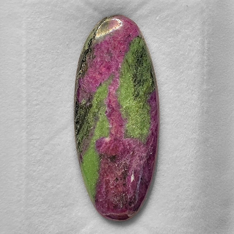 Pietra di Rubino in Zoisite Cabochon Ovale 82,11 Ct.