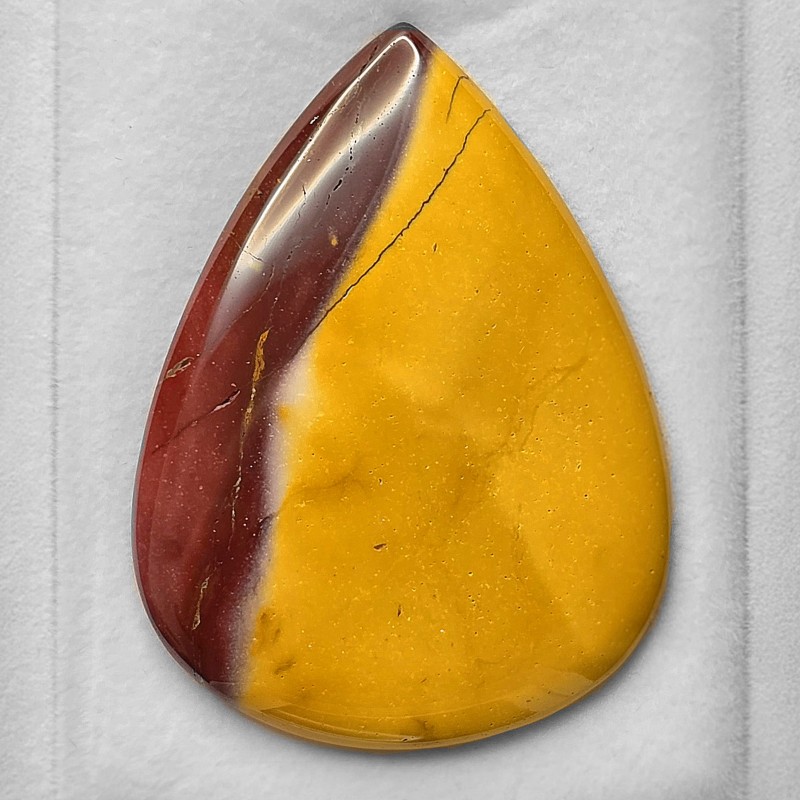 Pietra di Mokaite Cabochon a Goccia 105,10 Ct.