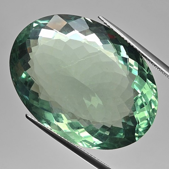 Pietra di Fluorite Verde Ovale 84,22 Ct.