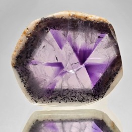 Sezione di Cristalli di Ametista Poligeminata 59,99 Ct.