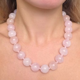 Spherical morganite necklace Ø 18 mm