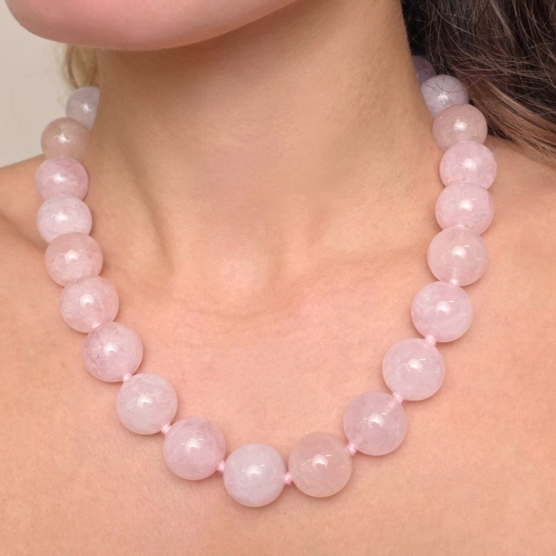 Spherical morganite necklace Ø 18 mm