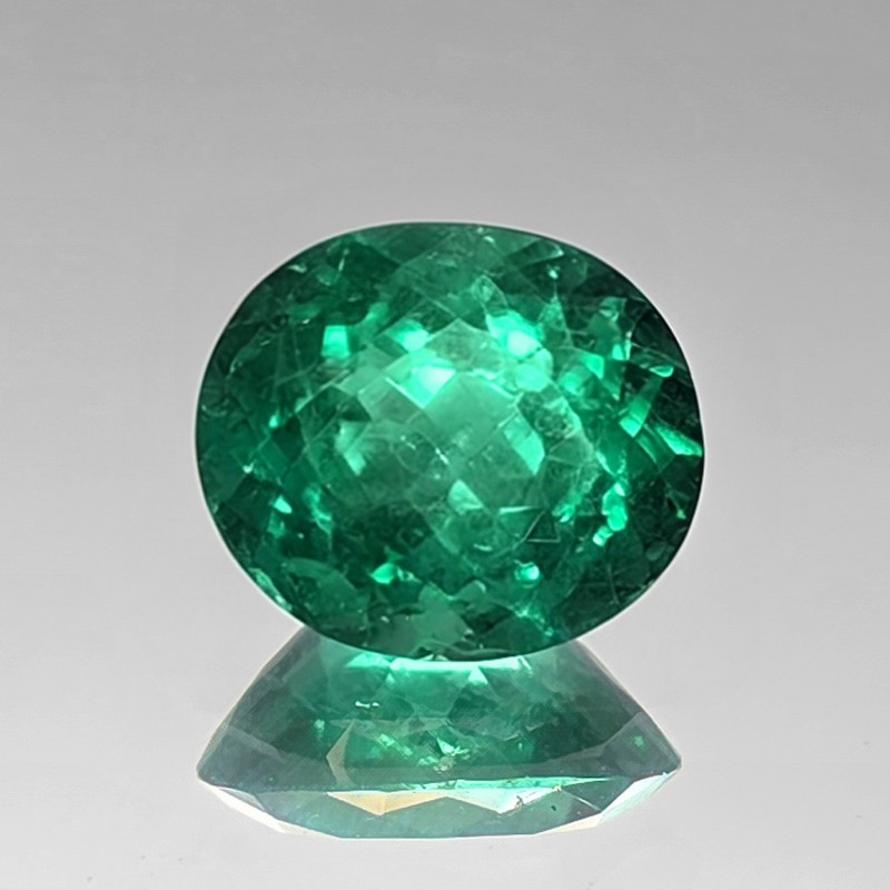 Gemstone of EmeraldColombian oval faceted ct. 8,04