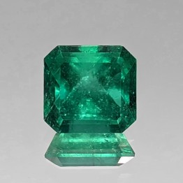Gemstone of EmeraldColombian octagonal 5.98 ct.