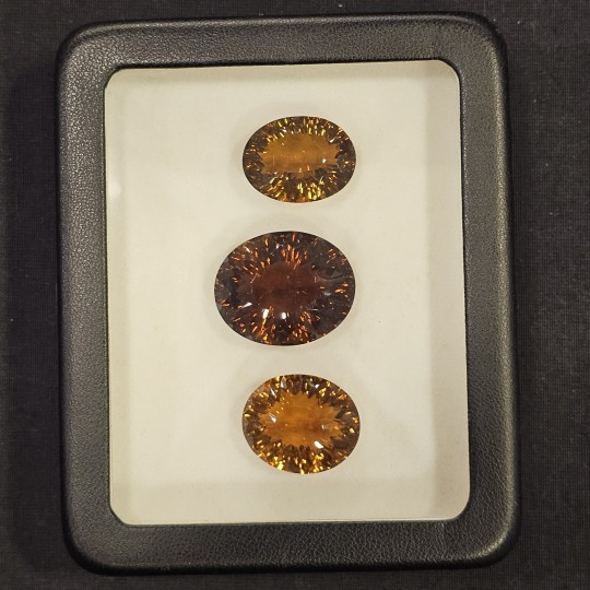 Offerta Lotto 3 Pietre di Quarzo Brandy Ovale 136,19 Ct