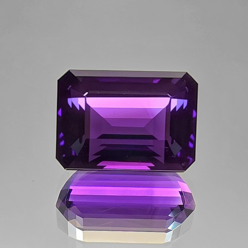 Pietra di Ametista Ottagonale 40,75 Ct.