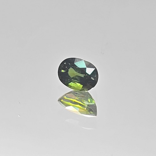 Pietra di Zaffiro Verde Ovale 1,45 Ct.